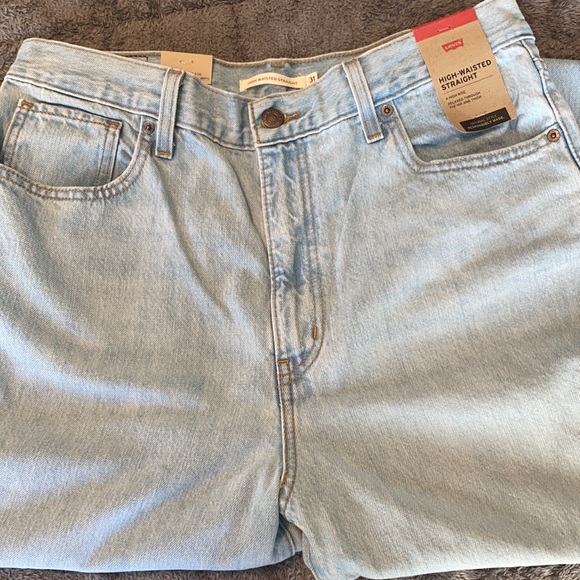 Brand New women’s Levi’s Jeans. - Picture 5 of 6